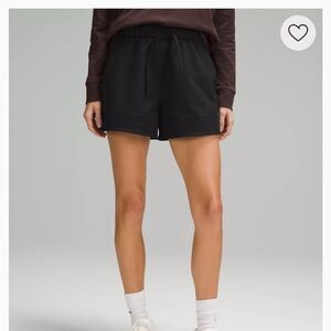 Lululemon Cinchable Waist High-Rise Woven Short 3.5"